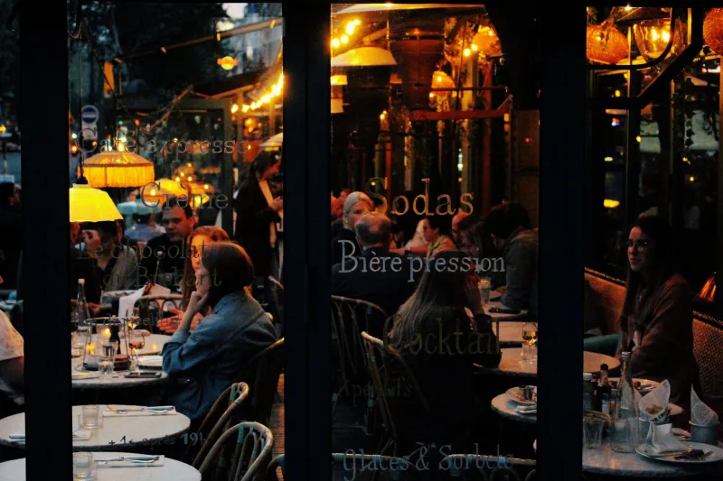 Paris hors radar : ces tables secrètes où l'on mange (vraiment) bien loin des foules